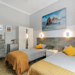  Habitación en casa particular Urban San Roque